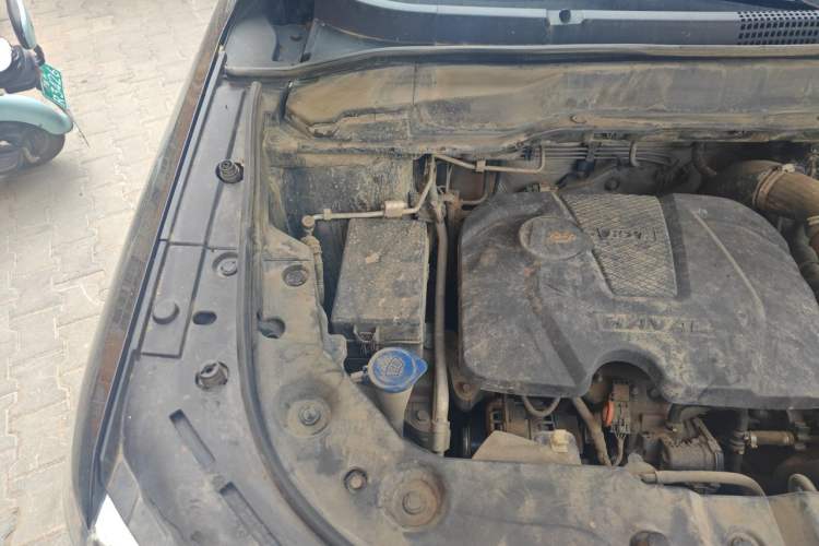 Used Haval H2 2018 Blue-Label 1.5T Dual-Clutch Two-Wheel-Drive Luxury Model Engine Bay Right