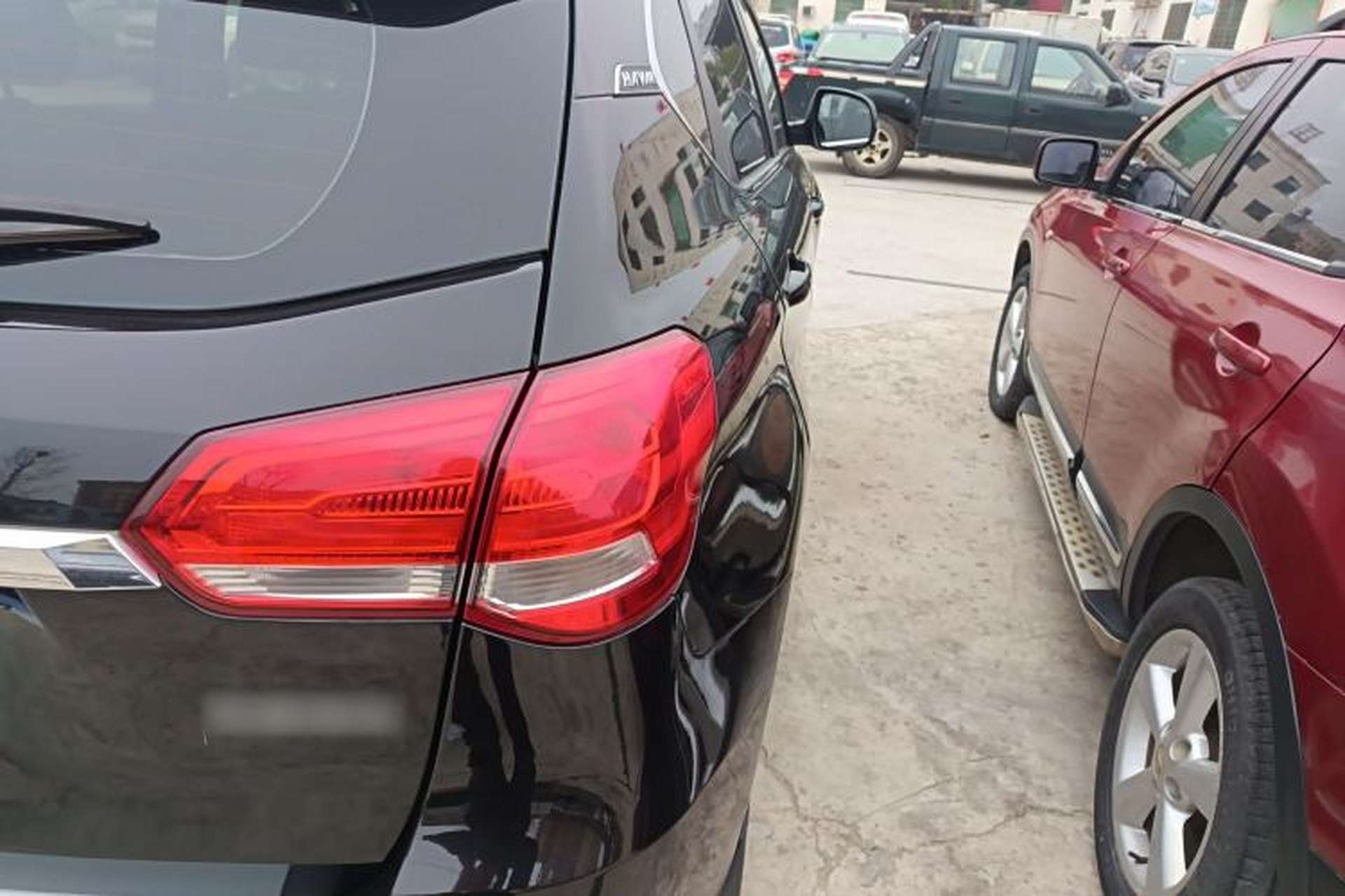 Used Haval H2 2018 Chuanxiang Edition Blue Badge 1.5T Manual Two-Wheel Drive Fashionable Model Exterior 3