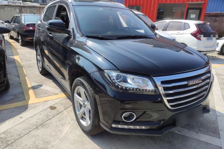 Used Haval H2 2018 Chuanxiang Edition Red Badge 1.5T Dual-Clutch Two-Wheel Drive Fashionable Model Front Right 45 Deg