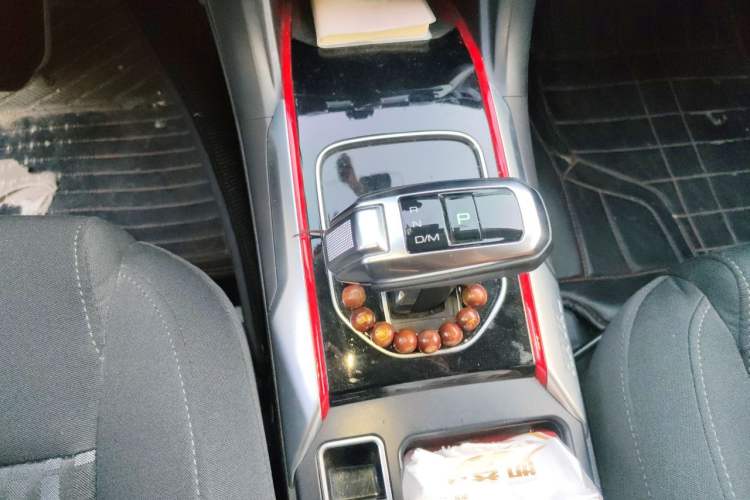 Used Haval H2 2018 Chuanxiang Edition Blue Badge 1.5T Dual-Clutch Two-Wheel Drive Fashionable Model Gear Lever