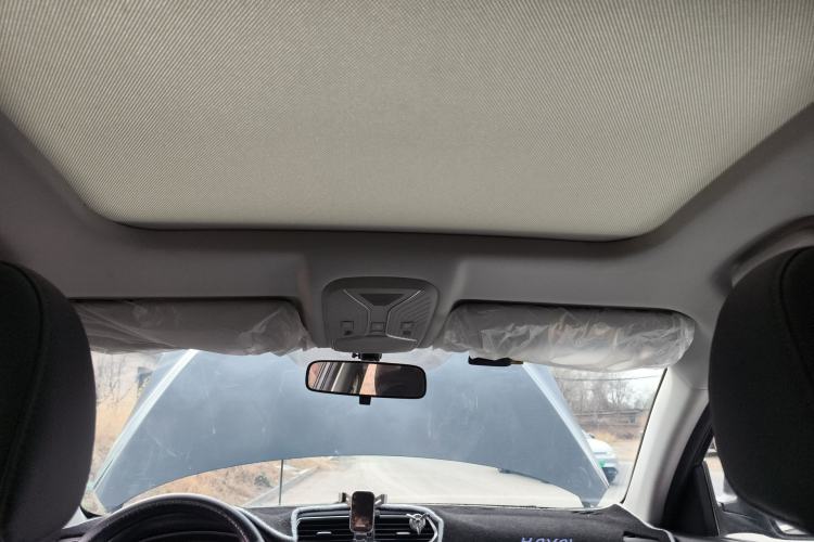 Used Haval H2 2018 Chuanxiang Edition Blue Badge 1.5T Dual-Clutch Two-Wheel Drive Fashionable Model Headliner