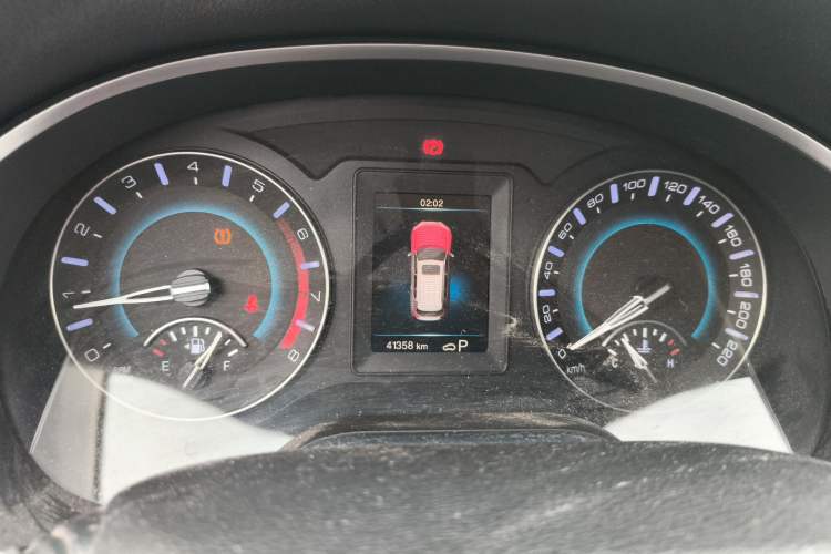 Used Haval H2 2018 Chuanxiang Edition Blue Badge 1.5T Dual-Clutch Two-Wheel Drive Fashionable Model Instrument Cluster