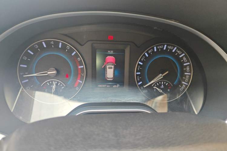 Used Haval H2 2018 Blue-Label 1.5T Dual-Clutch Two-Wheel-Drive Luxury Model Instrument Cluster