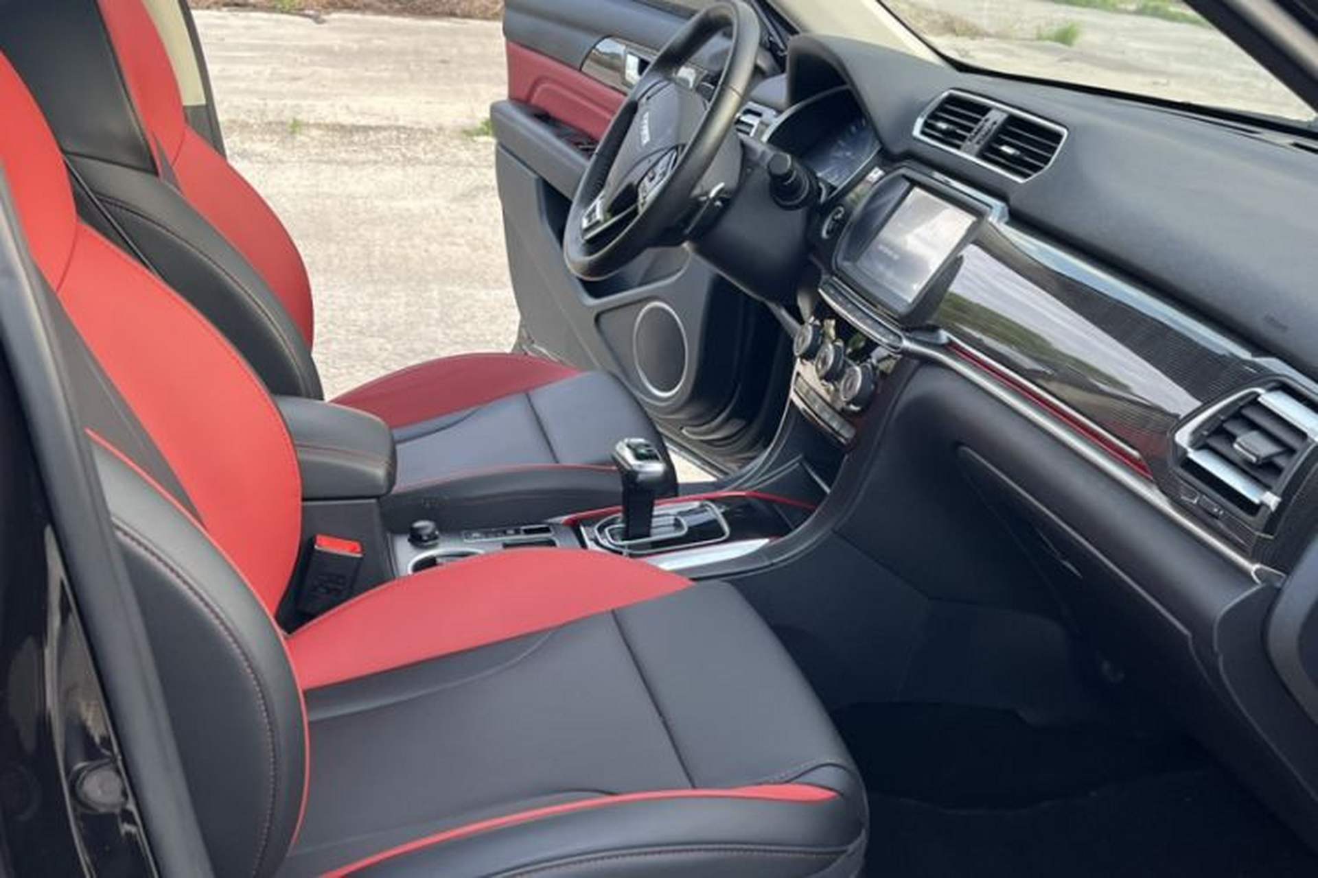 Used Haval H2 2018 Blue-Label 1.5T Dual-Clutch Two-Wheel-Drive Luxury Model Interior 3