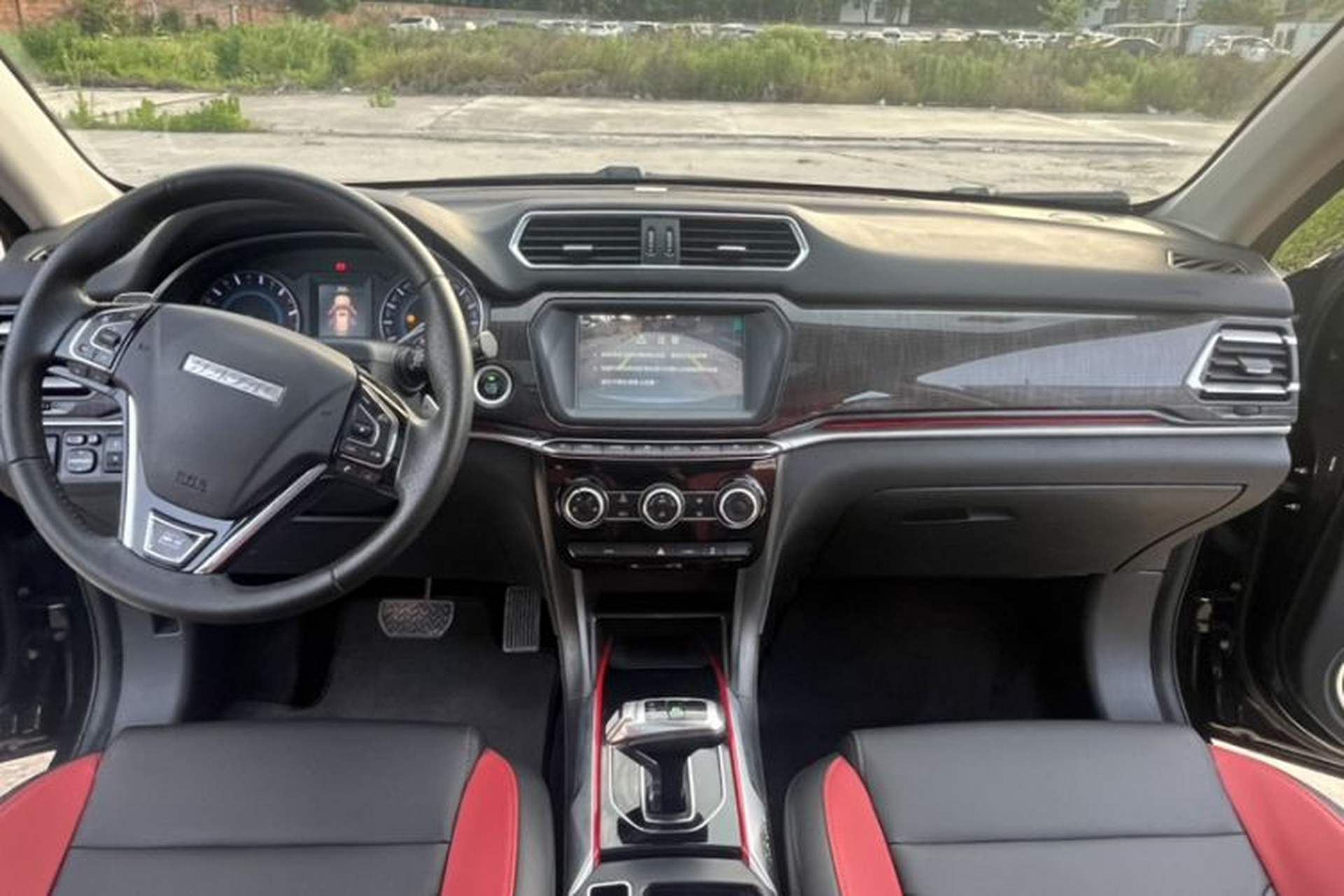 Used Haval H2 2018 Blue-Label 1.5T Dual-Clutch Two-Wheel-Drive Luxury Model Interior 5