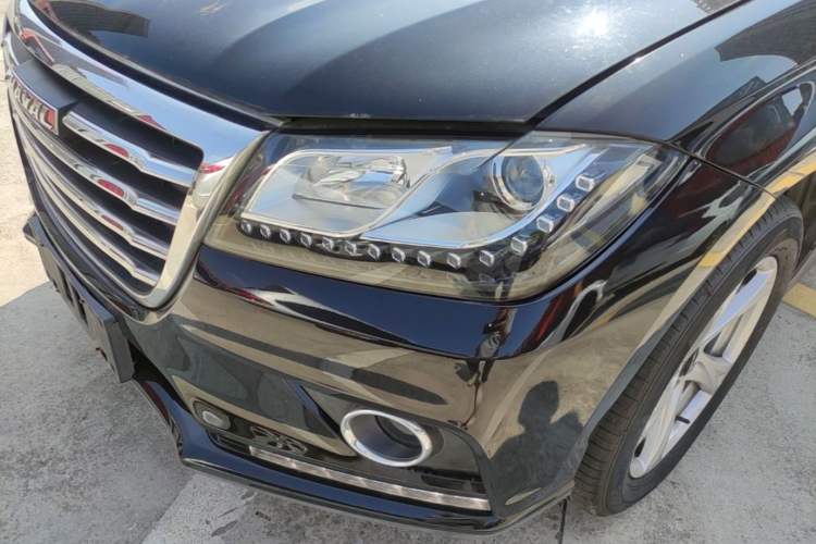 Used Haval H2 2018 Chuanxiang Edition Red Badge 1.5T Dual-Clutch Two-Wheel Drive Fashionable Model Left Front Headlight