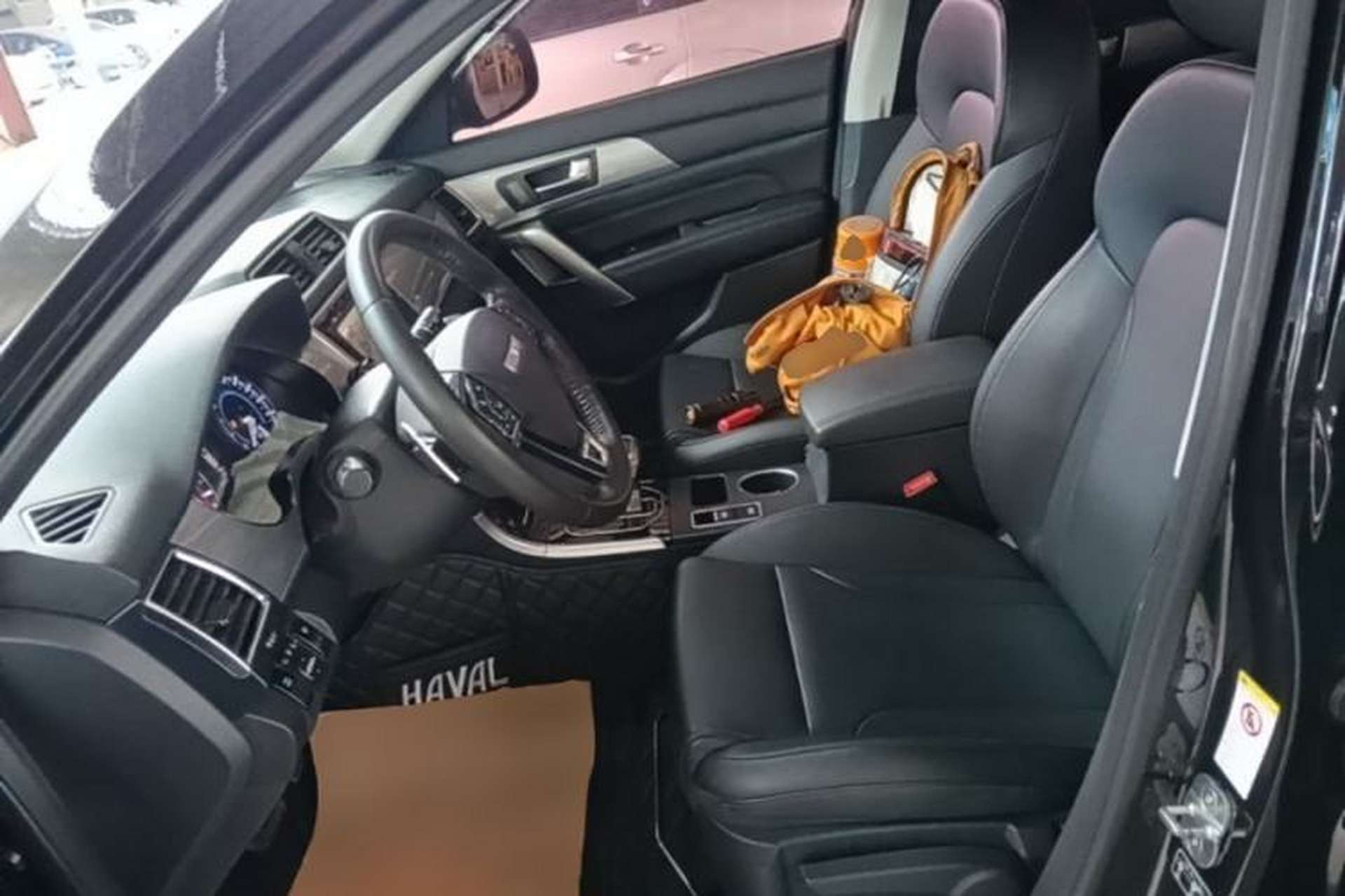 Used Haval H2 2018 Red-Label 1.5T Dual-Clutch Two-Wheel-Drive Luxury Model Left Front Seat