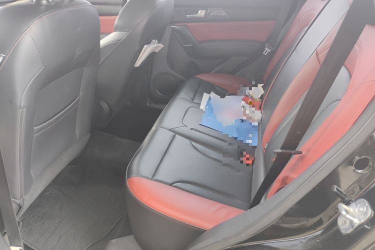 Used Haval H2 2018 Chuanxiang Edition Blue Badge 1.5T Dual-Clutch Two-Wheel Drive Fashionable Model Left Rear Seat