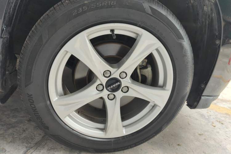Used Haval H2 2018 Chuanxiang Edition Blue Badge 1.5T Dual-Clutch Two-Wheel Drive Fashionable Model Right Front Wheel Hub