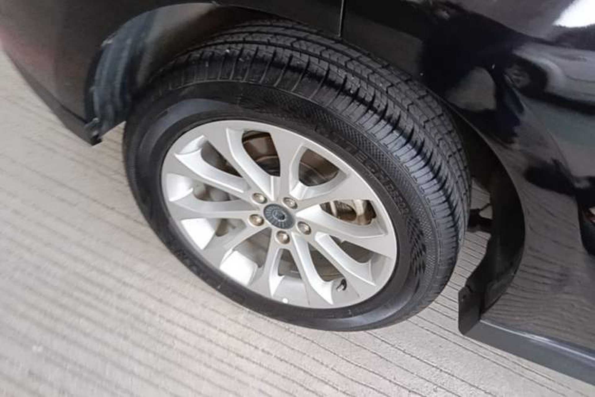 Used Haval H2 2018 Red-Label 1.5T Dual-Clutch Two-Wheel-Drive Luxury Model Right Rear Wheel Hub