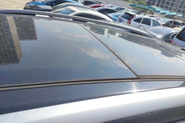 Used Haval H2 2018 Chuanxiang Edition Red Badge 1.5T Dual-Clutch Two-Wheel Drive Fashionable Model Roof