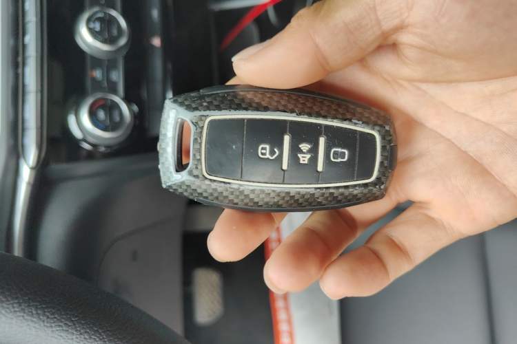 Used Haval H2 2018 Chuanxiang Edition Blue Badge 1.5T Dual-Clutch Two-Wheel Drive Fashionable Model Vehicle Key
