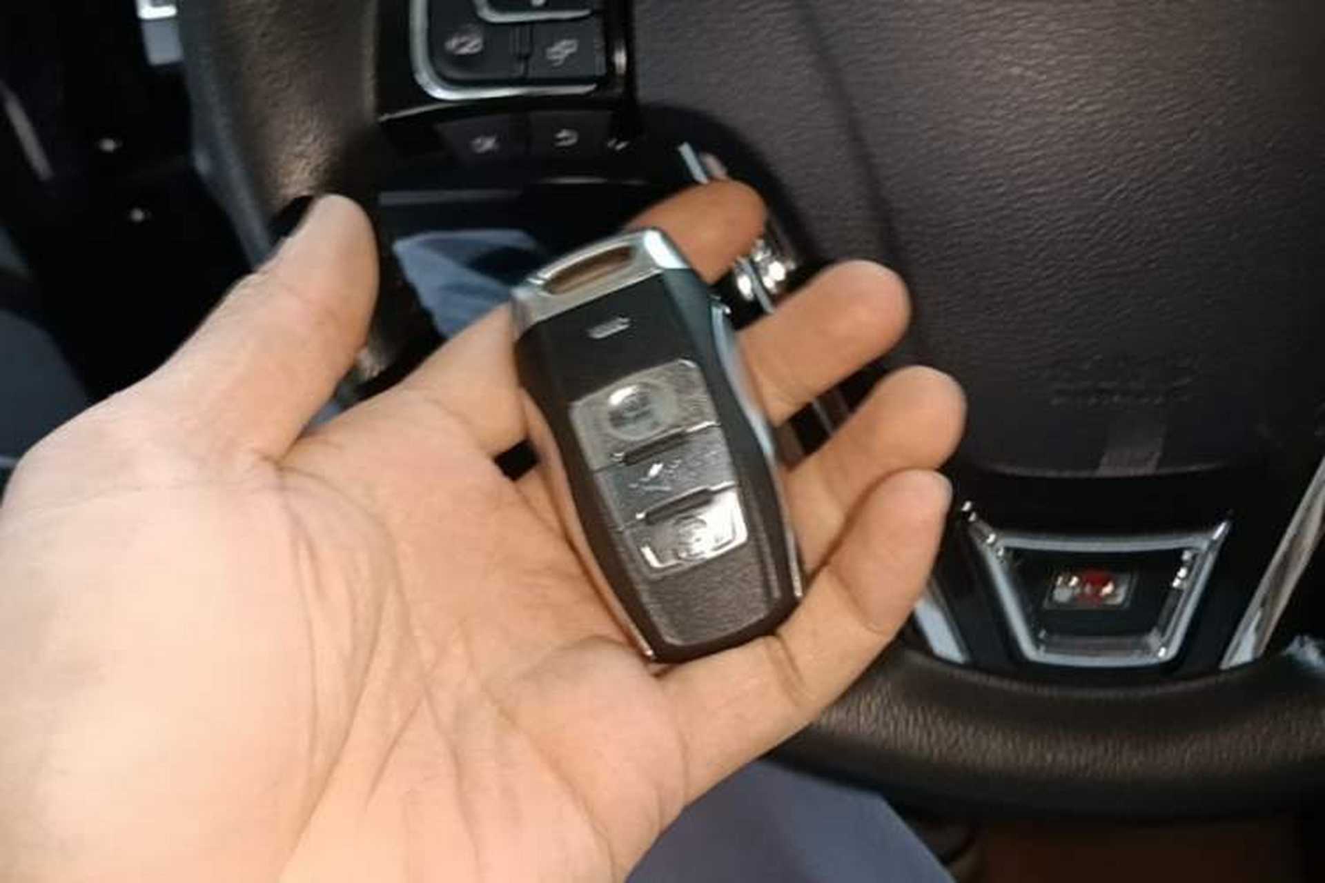 Used Haval H2 2018 Red-Label 1.5T Dual-Clutch Two-Wheel-Drive Luxury Model Vehicle Key