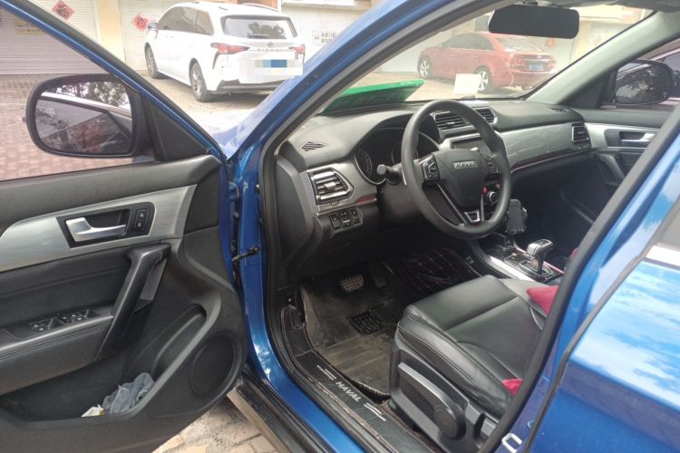 Used Haval H2 2018 Chuanxiang Edition Blue Badge 1.5T Dual-Clutch Two-Wheel Drive Fashionable Model Driver Seat