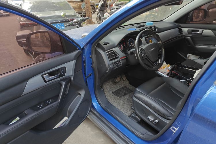 Used Haval H2 2018 Chuanxiang Edition Blue Badge 1.5T Dual-Clutch Two-Wheel Drive ZhiShang Model Driver Seat