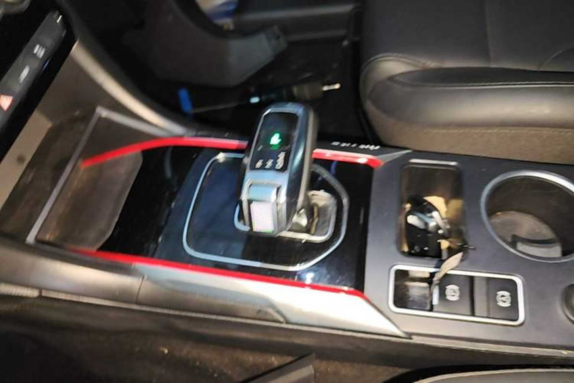 Used Haval H2 2018 1.5T Dual-Clutch Two-Wheel Drive Fashion Model China VI Standard Gear Lever