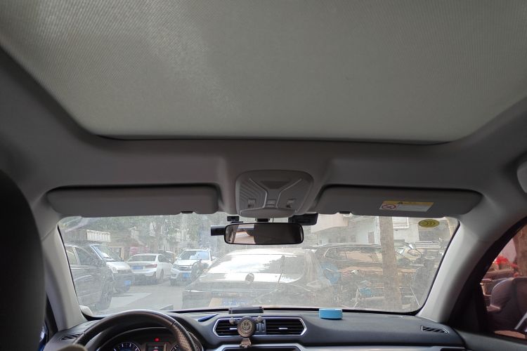 Used Haval H2 2018 Chuanxiang Edition Blue Badge 1.5T Dual-Clutch Two-Wheel Drive ZhiShang Model Headliner