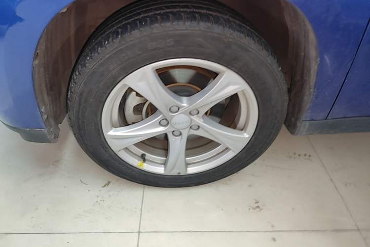 Used Haval H2 2018 1.5T Dual-Clutch Two-Wheel Drive Fashion Model China VI Standard Left Front Wheel Hub