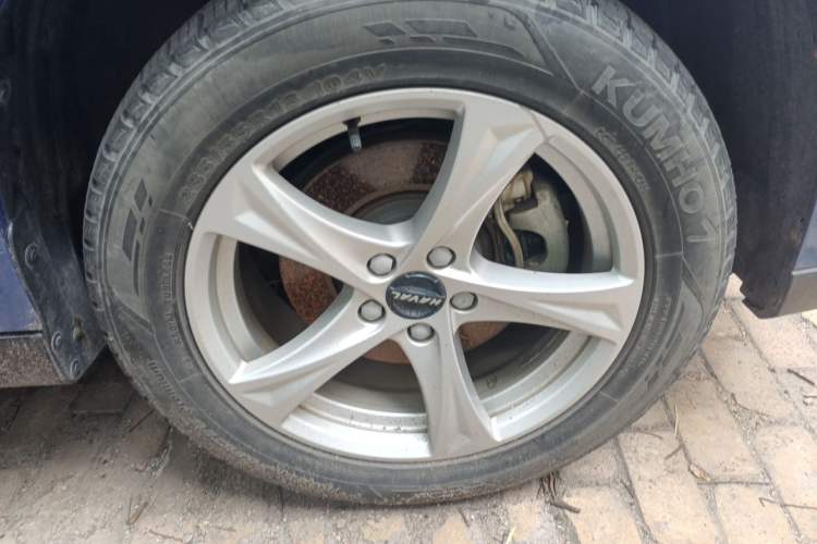 Used Haval H2 2018 Chuanxiang Edition Blue Badge 1.5T Dual-Clutch Two-Wheel Drive Fashionable Model Right Front Wheel Hub