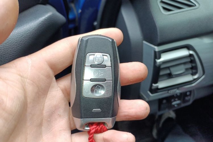 Used Haval H2 2018 Chuanxiang Edition Blue Badge 1.5T Dual-Clutch Two-Wheel Drive Fashionable Model Vehicle Key