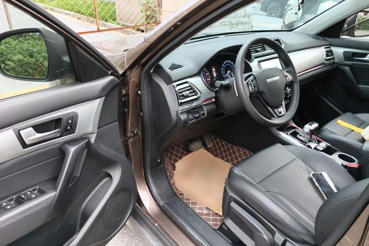 Used Haval H2 2018 1.5T Dual-Clutch Two-Wheel Drive Fashion Model China VI Standard Driver Seat