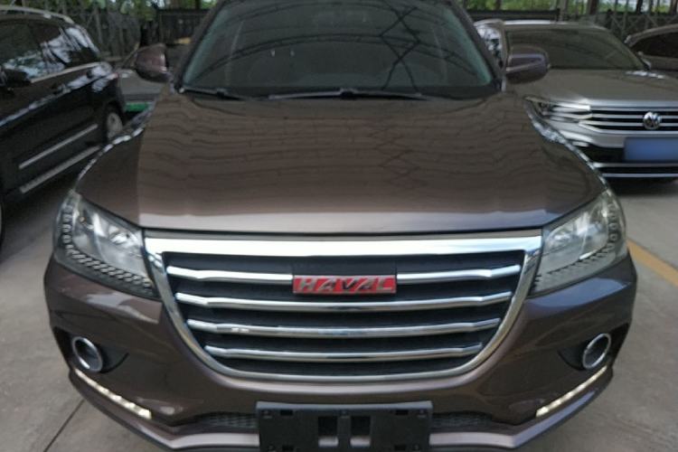 Used Haval H2 2018 Chuanxiang Edition Red Badge 1.5T Dual-Clutch Two-Wheel Drive Fashionable Model Front