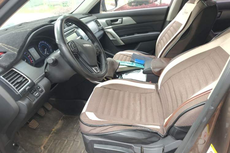 Used Haval H2 2018 Red-Label 1.5T Manual Two-Wheel Drive Luxury Model Left Front Seat