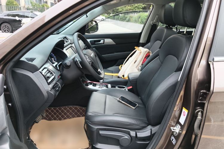 Used Haval H2 2018 1.5T Dual-Clutch Two-Wheel Drive Fashion Model China VI Standard Left Front Seat