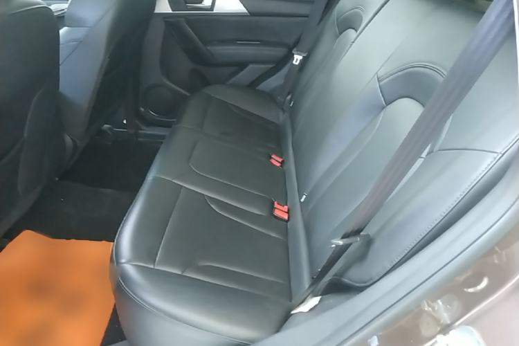 Used Haval H2 2018 Chuanxiang Edition Red Badge 1.5T Dual-Clutch Two-Wheel Drive Fashionable Model Left Rear Seat