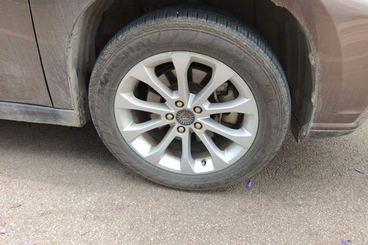 Used Haval H2 2018 Red-Label 1.5T Manual Two-Wheel Drive Luxury Model Right Front Wheel Hub