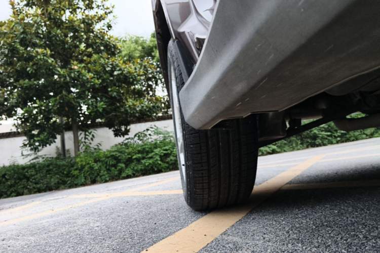 Used Haval H2 2018 1.5T Dual-Clutch Two-Wheel Drive Fashion Model China VI Standard Right Side Sill