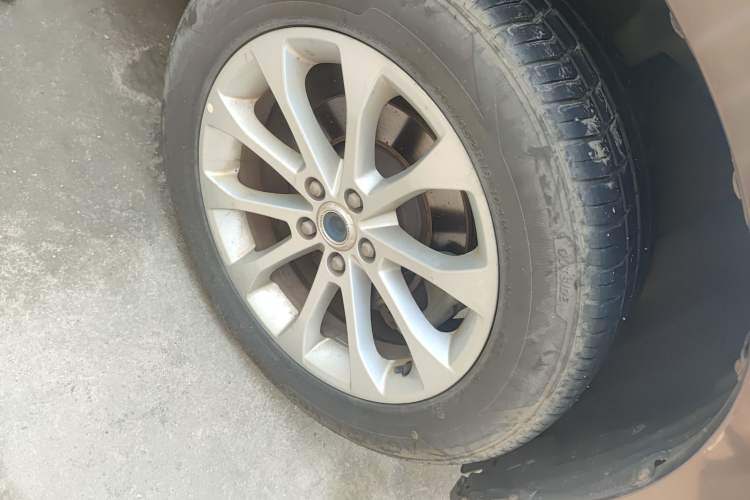 Used Haval H2 2018 Blue-Label 1.5T Dual-Clutch Two-Wheel-Drive Luxury Model Right Front Wheel Hub
