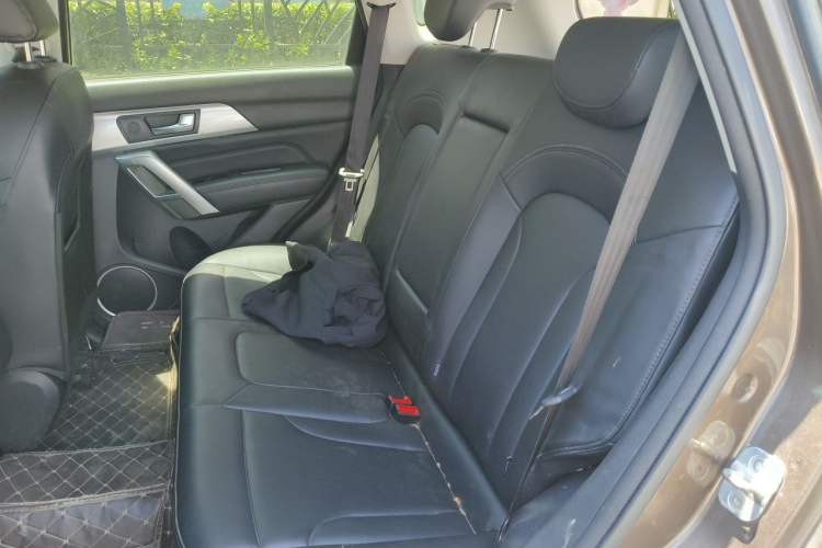 Used Haval H2 2018 Blue Label 1.5T Manual Two-Wheel Drive Elite Model Left Rear Seat