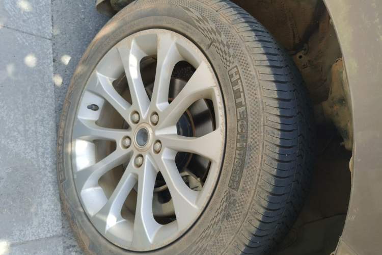 Used Haval H2 2018 Blue Label 1.5T Manual Two-Wheel Drive Elite Model Right Front Wheel Hub