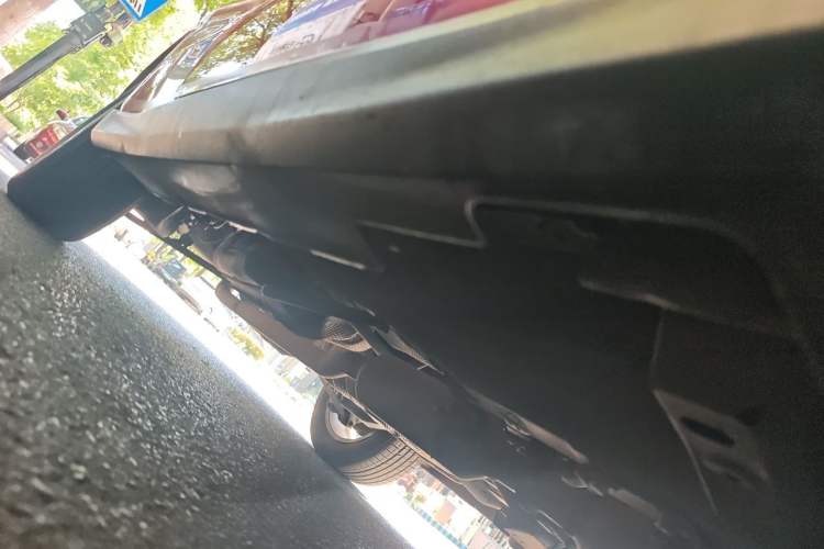 Used Haval H2 2018 Chuanxiang Edition 1.5T Dual-Clutch Two-Wheel Drive Fashion Model China V Standard Chassis Front Right