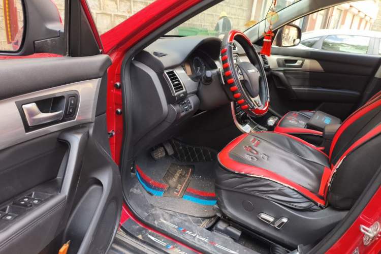 Used Haval H2 2018 Chuanxiang Edition Red Badge 1.5T Dual-Clutch Two-Wheel Drive ZhiShang Model Driver Seat