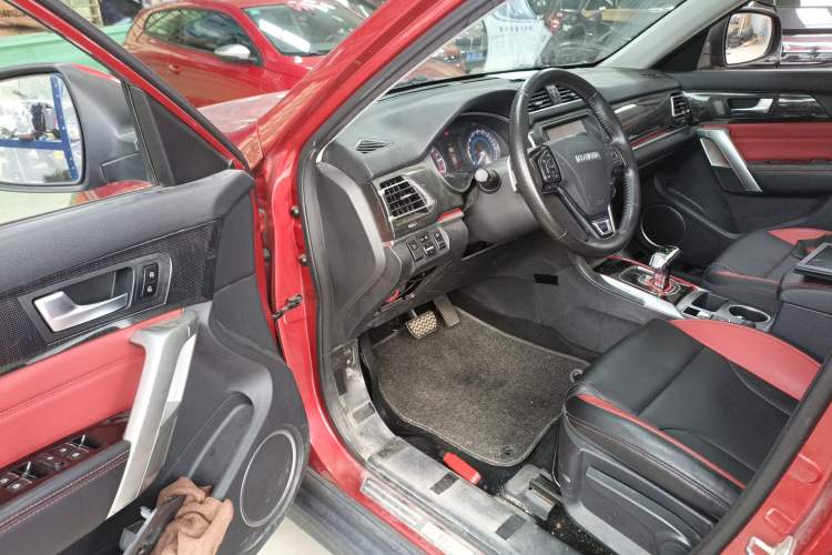 Used Haval H2 2018 Blue Label 1.5T Dual-Clutch Two-Wheel-Drive Elite Model Driver Seat