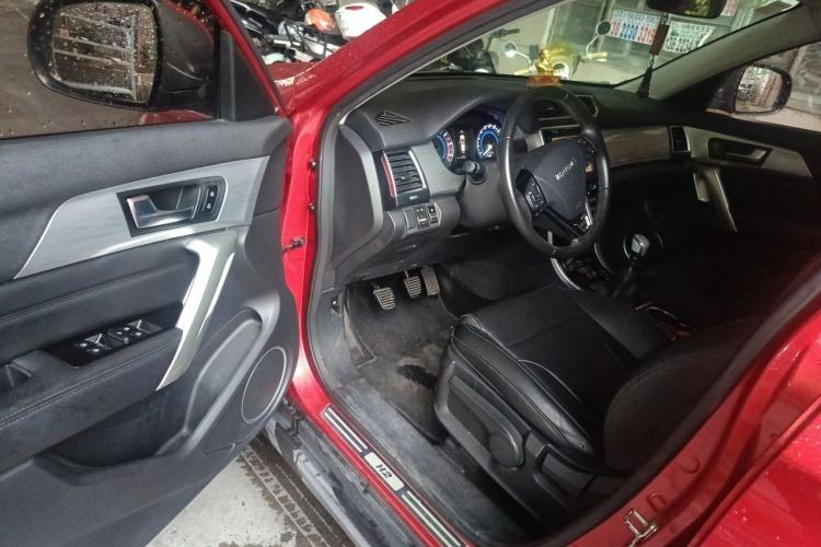 Used Haval H2 2018 Red-Label 1.5T Manual Two-Wheel Drive Elite Model Driver Seat