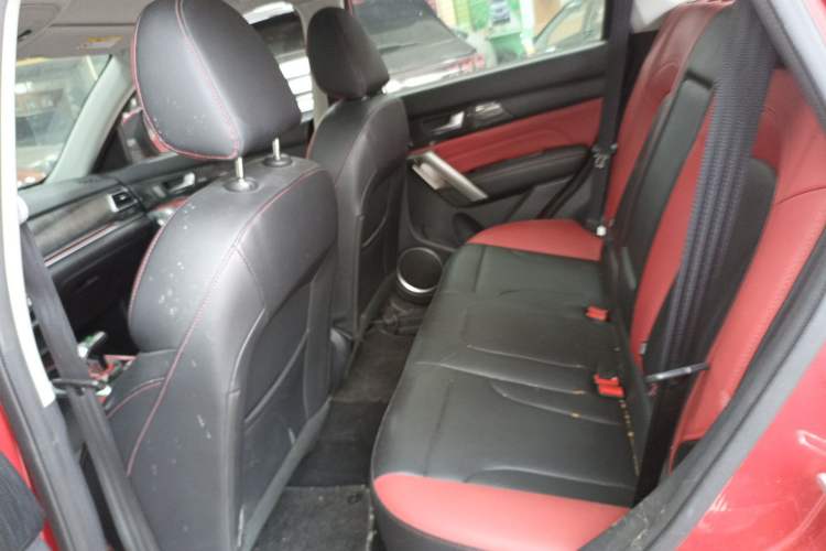 Used Haval H2 2018 Blue Label 1.5T Dual-Clutch Two-Wheel-Drive Elite Model Left Rear Seat