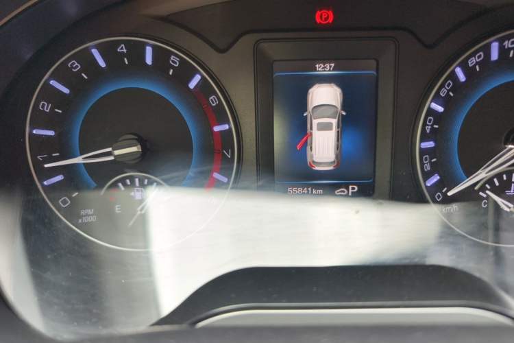 Used Haval H2 2018 Red-Label 1.5T Dual-Clutch Two-Wheel-Drive Elite Model Odometer Close Up
