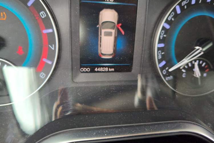Used Haval H2 2018 Chuanxiang Edition Blue Badge 1.5T Manual Two-Wheel Drive Fashionable Model Odometer Close Up