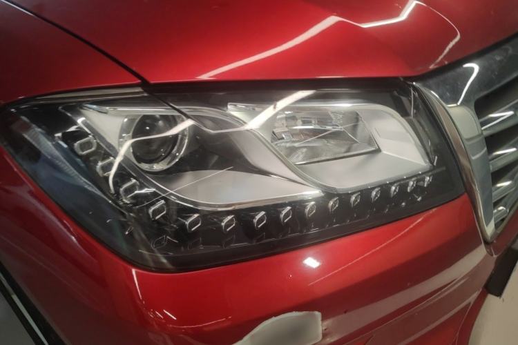 Used Haval H2 2018 Chuanxiang Edition Red Badge 1.5T Dual-Clutch Two-Wheel Drive Fashionable Model Right Front Headlight
