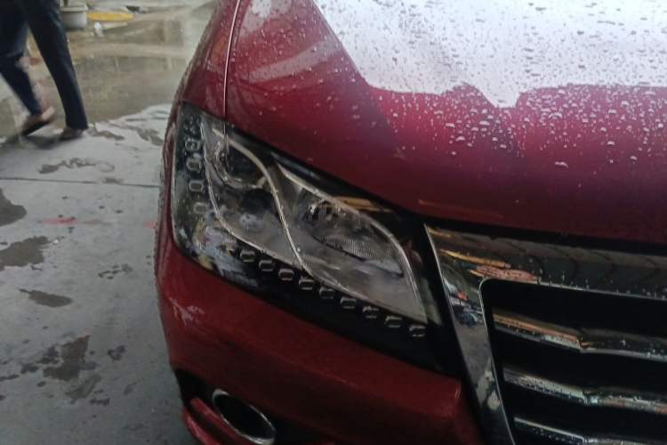 Used Haval H2 2018 Red-Label 1.5T Manual Two-Wheel Drive Elite Model Right Front Headlight