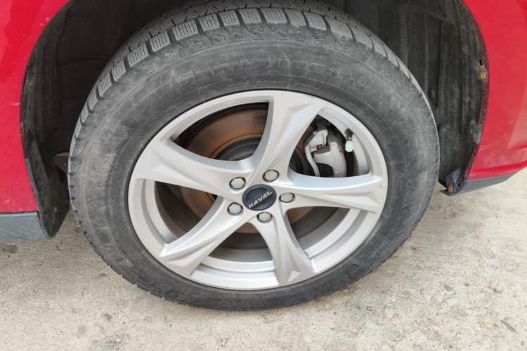 Used Haval H2 2018 Chuanxiang Edition Red Badge 1.5T Dual-Clutch Two-Wheel Drive ZhiShang Model Right Front Wheel Hub
