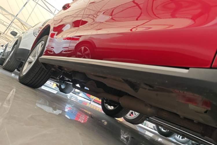 Used Haval H2 2018 1.5T Dual-Clutch Two-Wheel Drive Fashion Model China VI Standard Right Side Sill