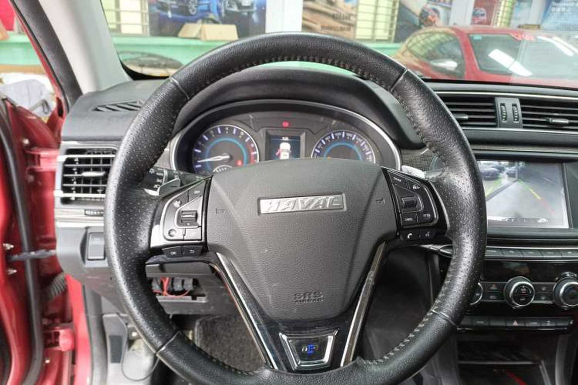 Used Haval H2 2018 Blue Label 1.5T Dual-Clutch Two-Wheel-Drive Elite Model Steering Wheel