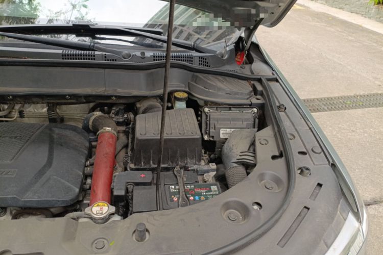Used Haval H2 2018 Blue Label 1.5T Dual-Clutch Two-Wheel-Drive Elite Model Engine Bay Left