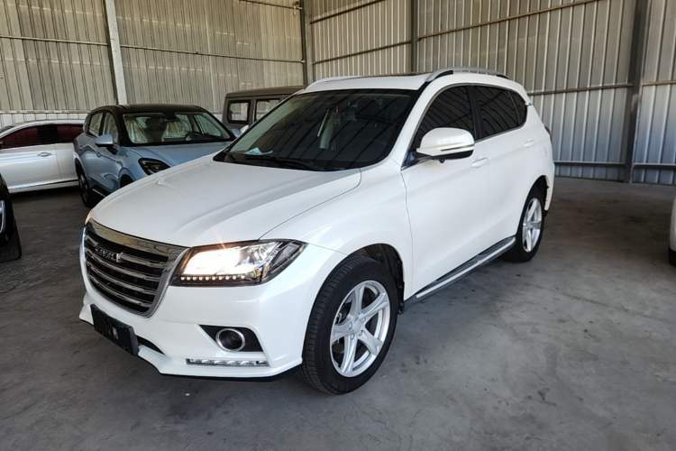 Used Haval H2 2018 1.5T Dual-Clutch Two-Wheel Drive Fashion Model China VI Standard Guazi used car, China used car export, Used car for sale, Used  cars, Cheapest cars for sale