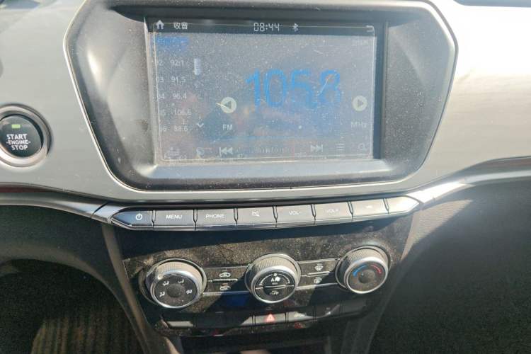 Used Haval H2 2018 1.5T Manual Two-Wheel Drive Fashion Edition China VI Audio And AC Panel