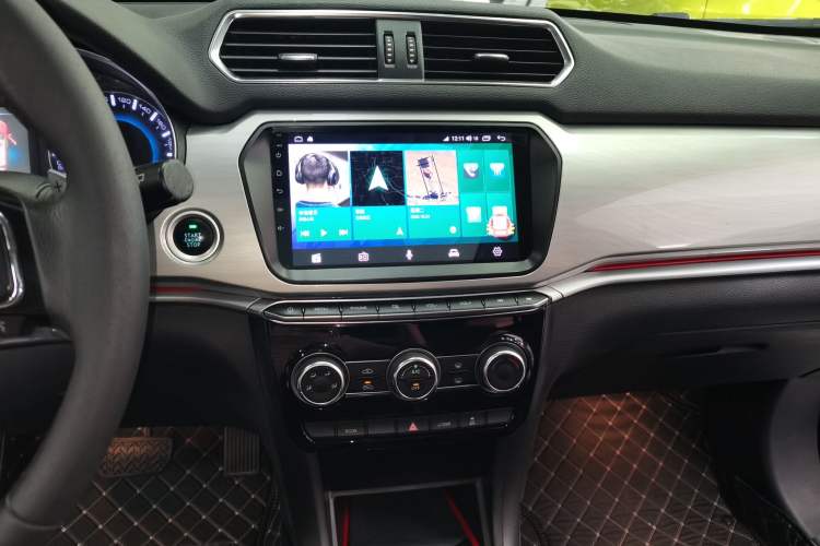 Used Haval H2 2018 Blue-Label 1.5T Dual-Clutch Two-Wheel-Drive Luxury Model Audio And AC Panel